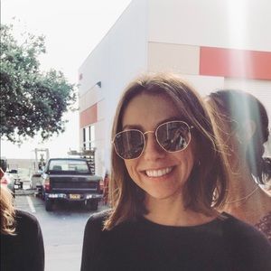 Meet your Posher, Julia